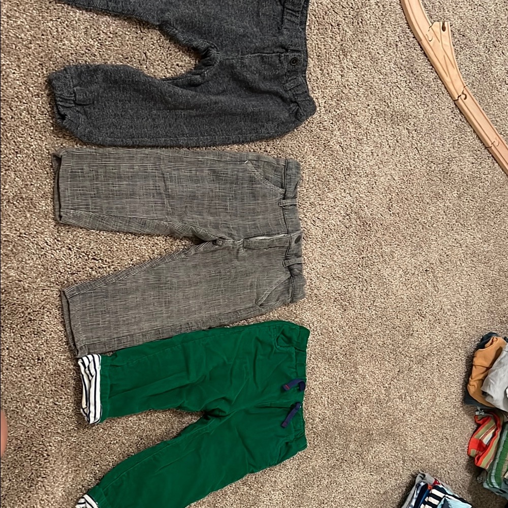 Green and Gray Sweatpants and Joggers Set